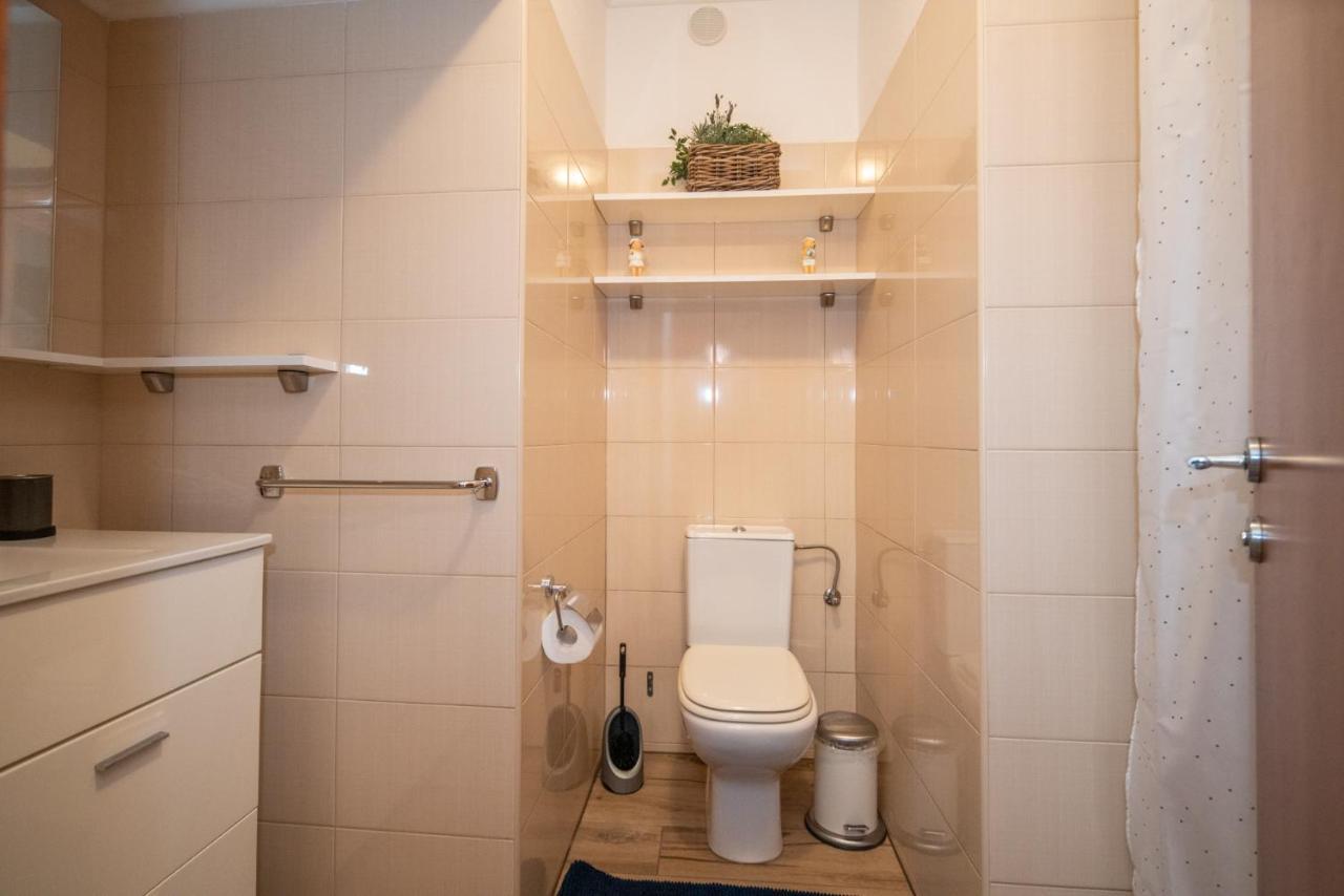 Apartmani Mara Pakoštane 外观 照片