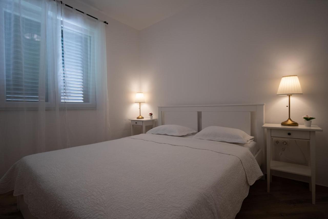 Apartmani Mara Pakoštane 外观 照片