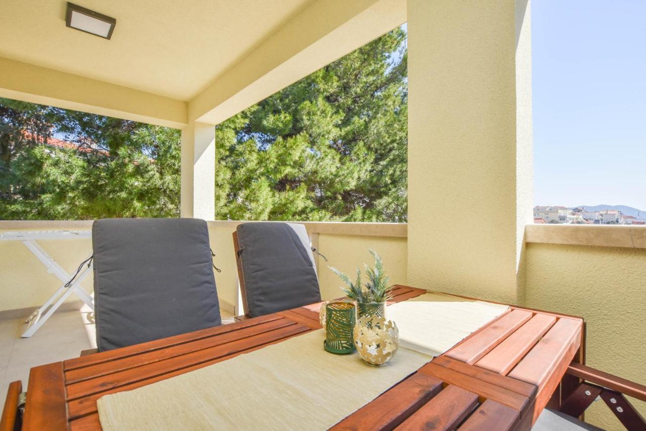 Apartmani Mara Pakoštane 外观 照片